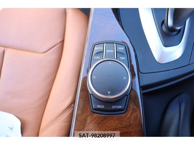Toyota VOXY 2019-04 217076-15