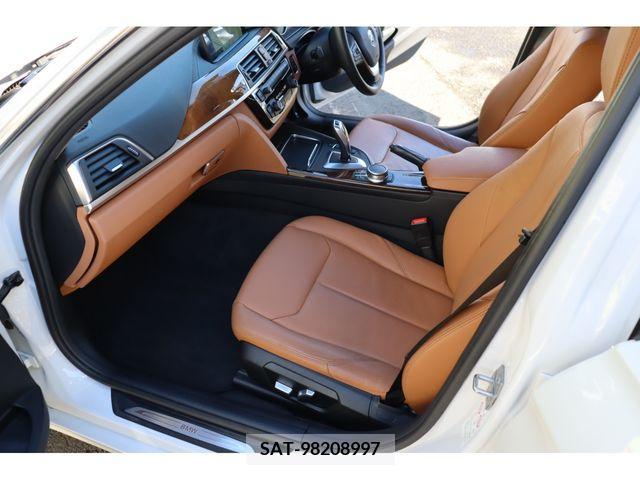 Toyota VOXY 2019-04 217076-5