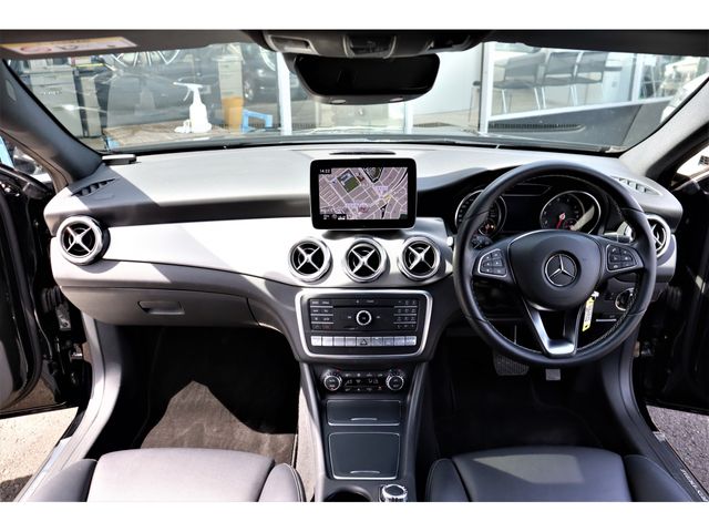 Mercedes Benz GLA-CLASS 2017-01 2761-4