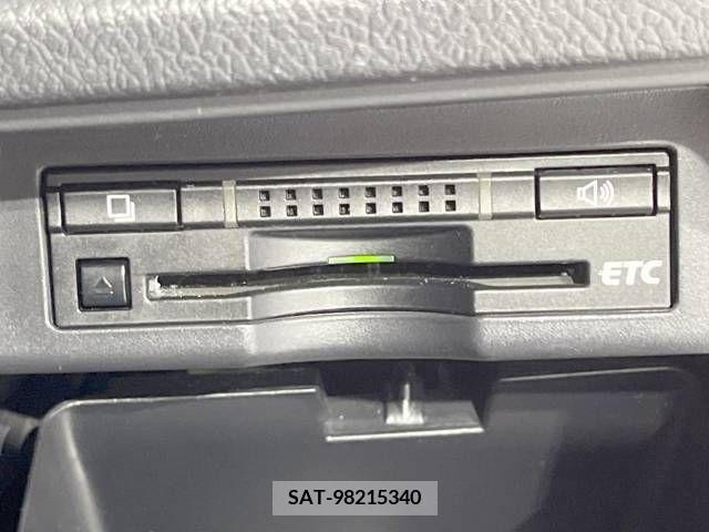 Toyota VOXY 2011-08 395007-6
