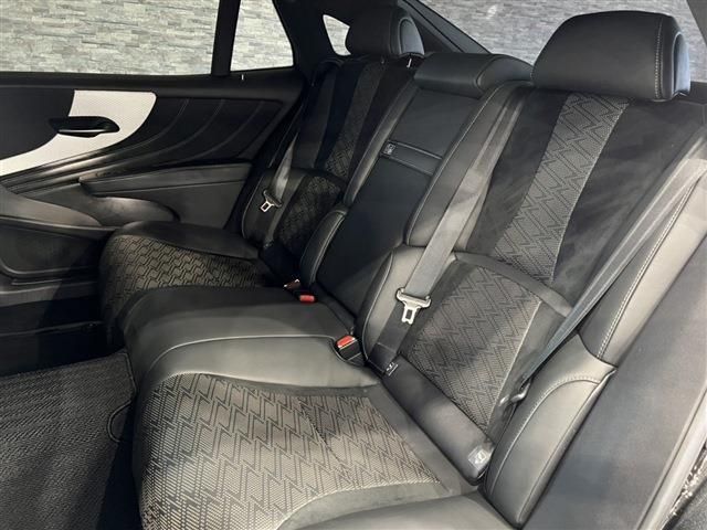 Lexus LS 2021-03 185460-19