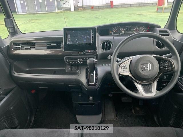 Honda N BOX CUSTOM 2019-02 222879-1