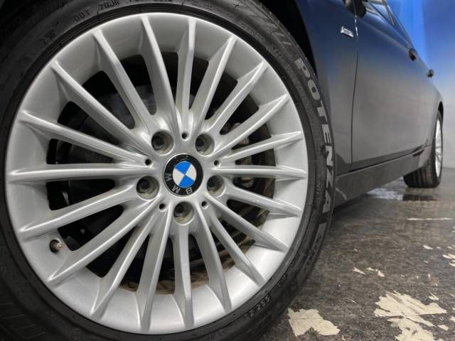 Bmw 3 SERIES 2017-01 195297-16