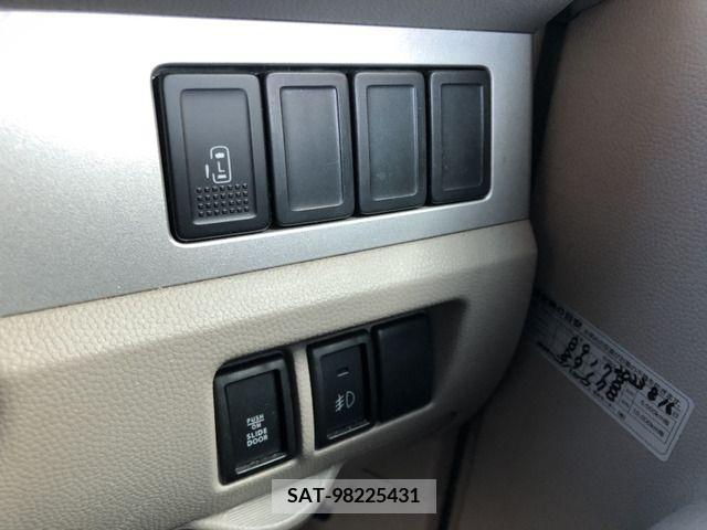 Suzuki EVERY WAGON 2013-03 207665-3