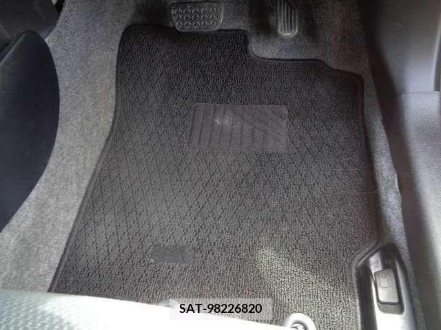 Toyota VITZ 2013-07 201520-18