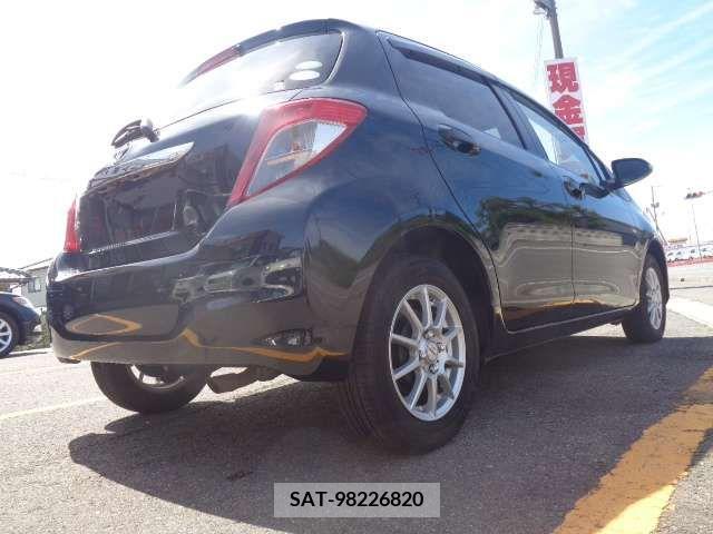 Toyota VITZ 2013-07 201520-4