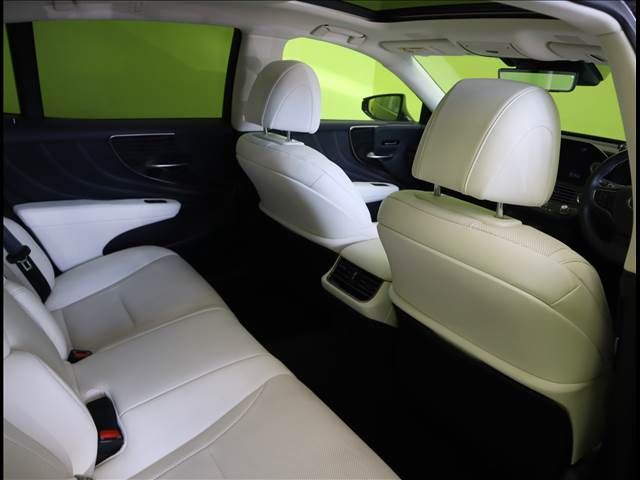 Lexus LS 2021-03 20046-23
