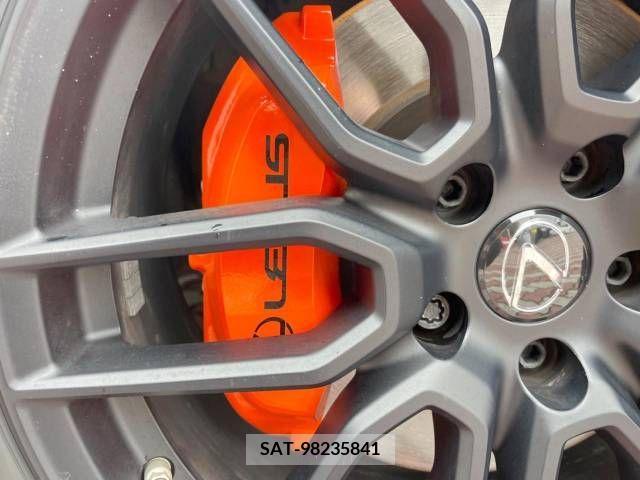 Lexus IS 2022-04 388370-4