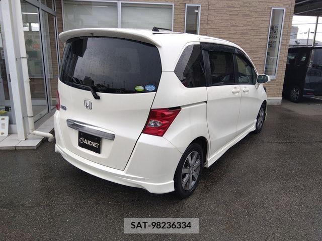 Honda FREED 2009-12 390992-1