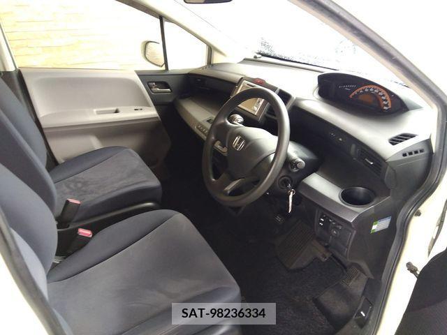 Honda FREED 2009-12 390992-5