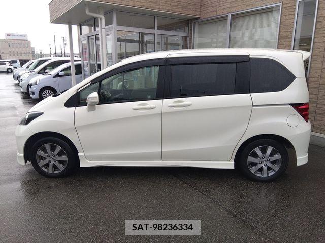 Honda FREED 2009-12 390992-3