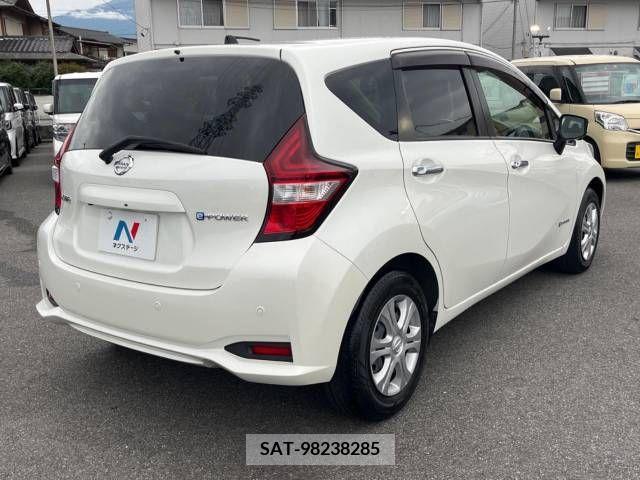 Nissan NOTE 2016-12 329347-17