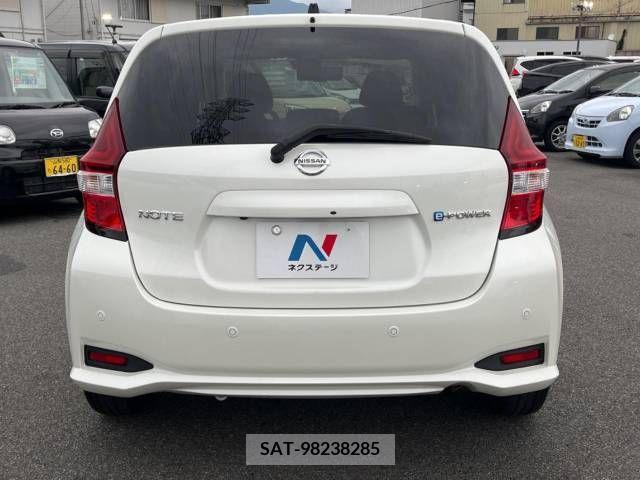 Nissan NOTE 2016-12 329347-15