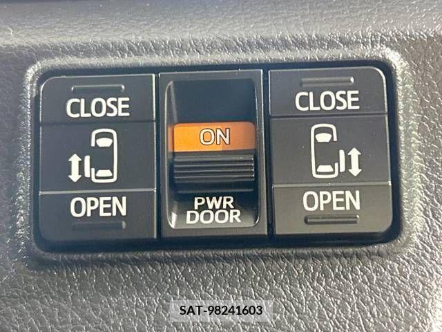 Toyota SIENTA 2016-01 336349-5
