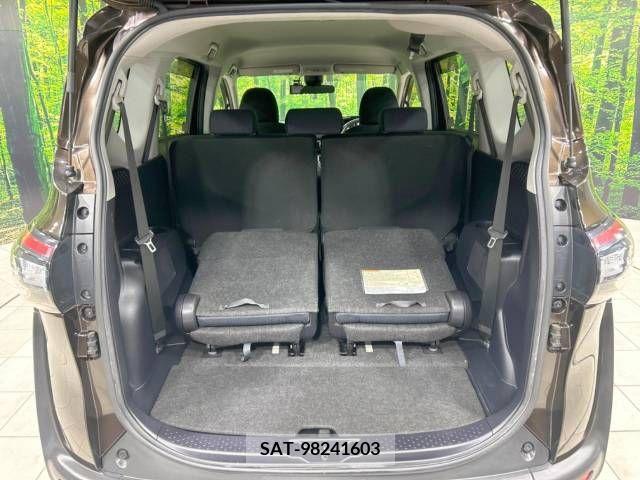 Toyota SIENTA 2016-01 336349-11