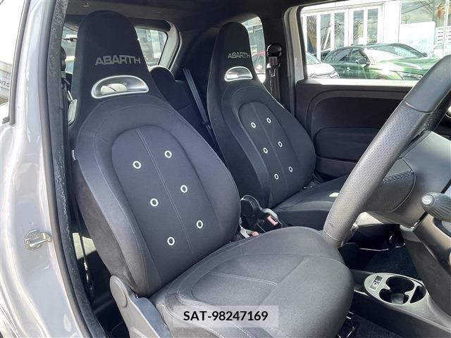 Abarth 595 2019-01 258701-10
