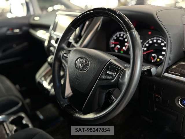 Toyota VELLFIRE 2015-03 372201-19