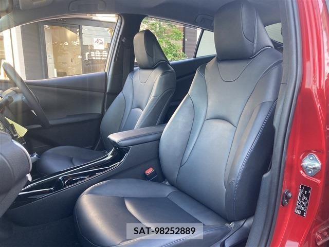 Toyota PRIUS 2017-12 366526-14