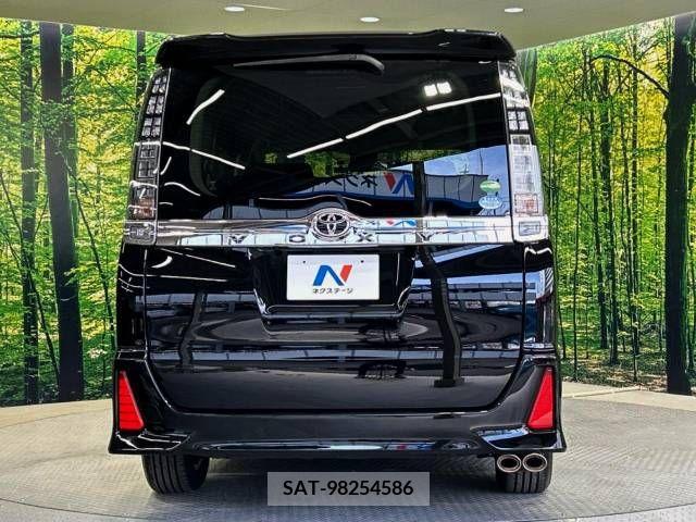 Toyota VOXY 2016-10 383014-15
