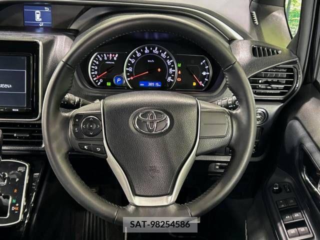 Toyota VOXY 2016-10 383014-11