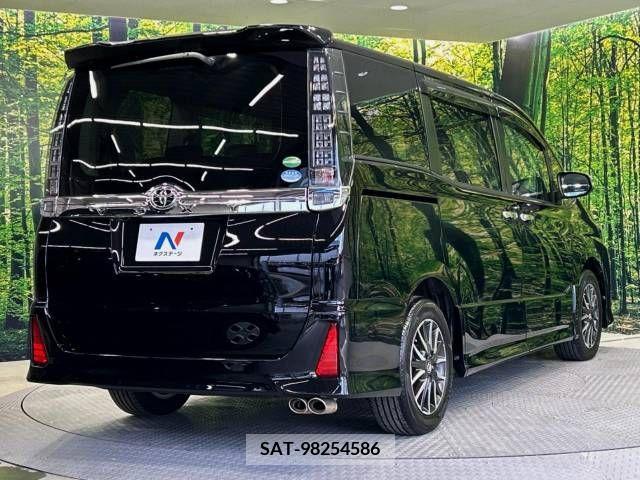 Toyota VOXY 2016-10 383014-17