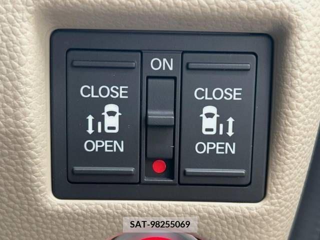 Honda N BOX 2017-12 278759-4