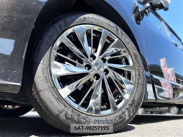 Nissan ELGRAND 2014-02 215038-3