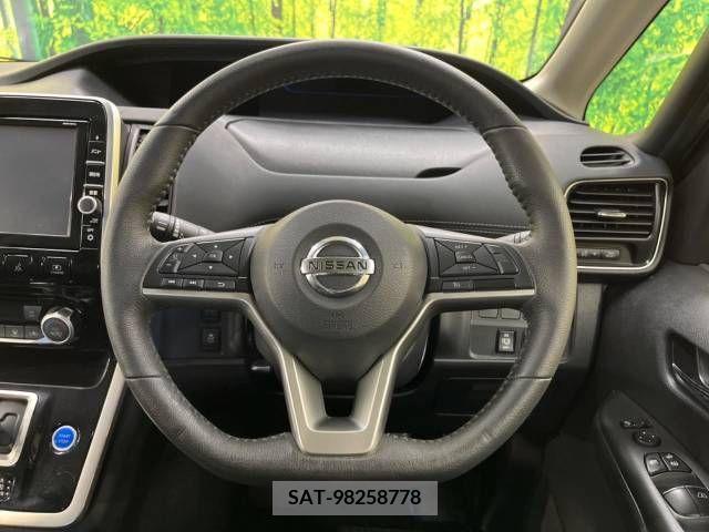 Nissan SERENA 2018-12 382713-11