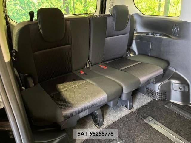 Nissan SERENA 2018-12 382713-10