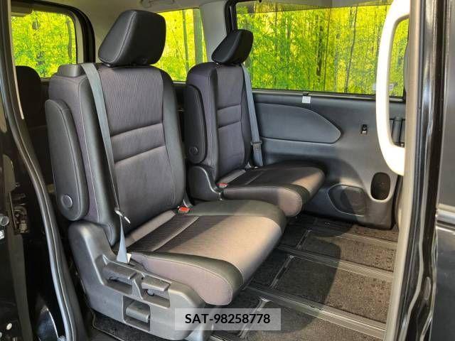 Nissan SERENA 2018-12 382713-9