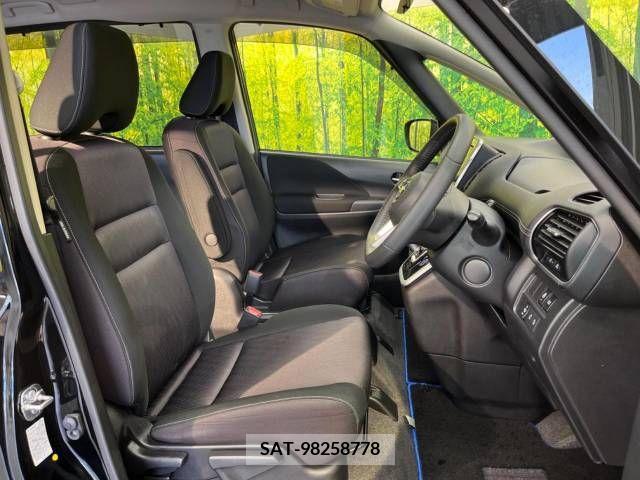 Nissan SERENA 2018-12 382713-8