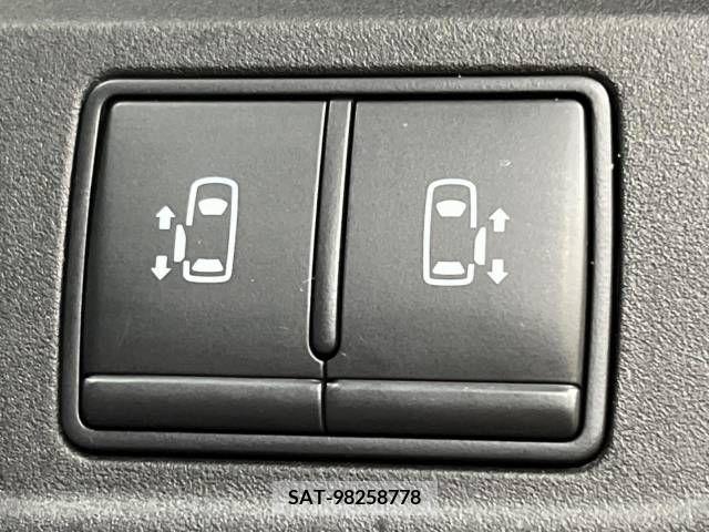 Nissan SERENA 2018-12 382713-6
