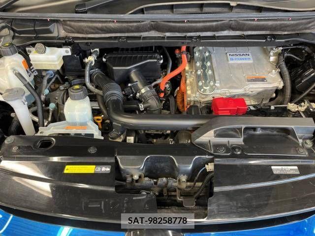 Nissan SERENA 2018-12 382713-18