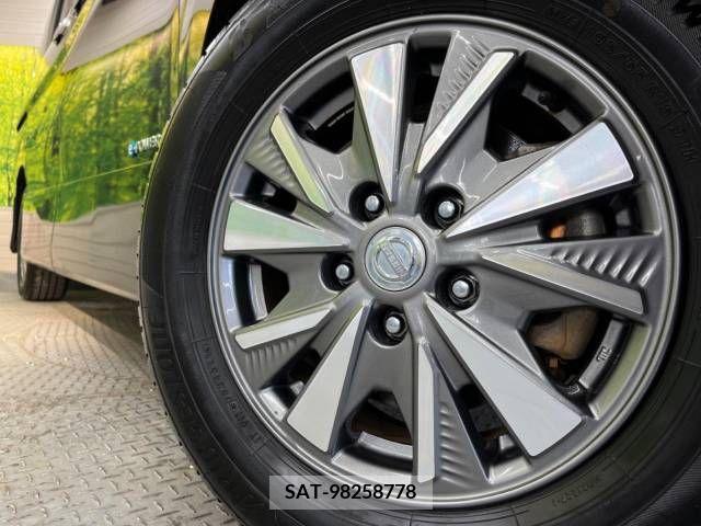 Nissan SERENA 2018-12 382713-13