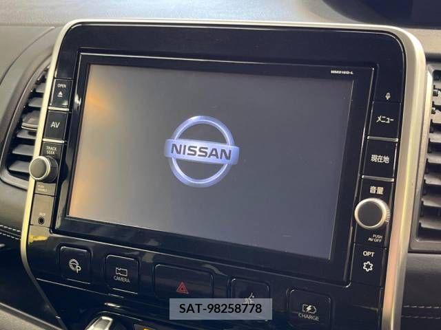 Nissan SERENA 2018-12 382713-3