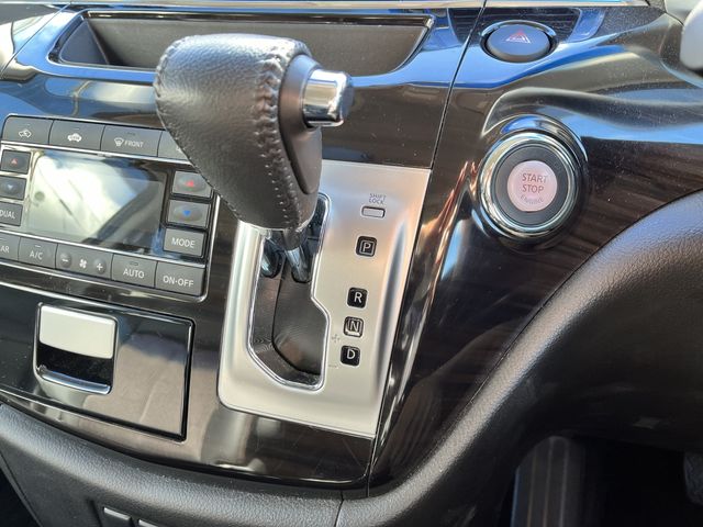 Nissan ELGRAND 2018-11 26485-6