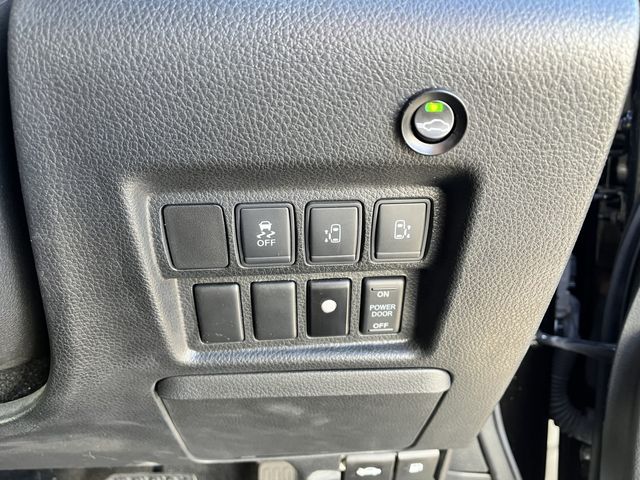 Nissan ELGRAND 2018-11 26485-10