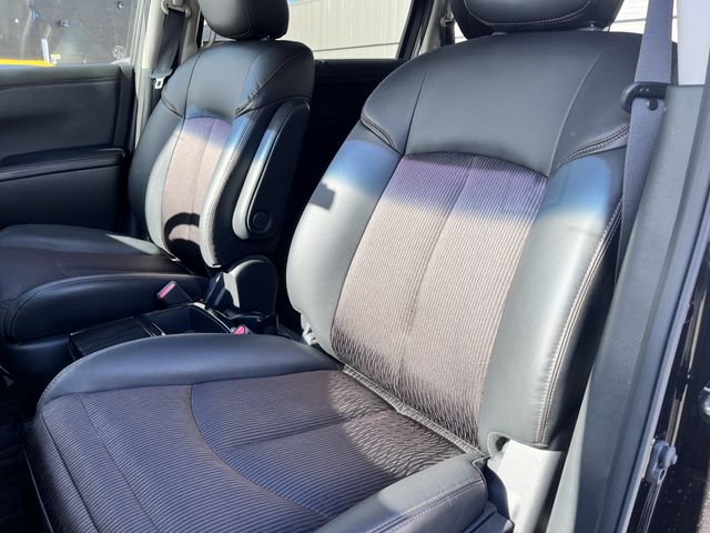 Nissan ELGRAND 2018-11 26485-14