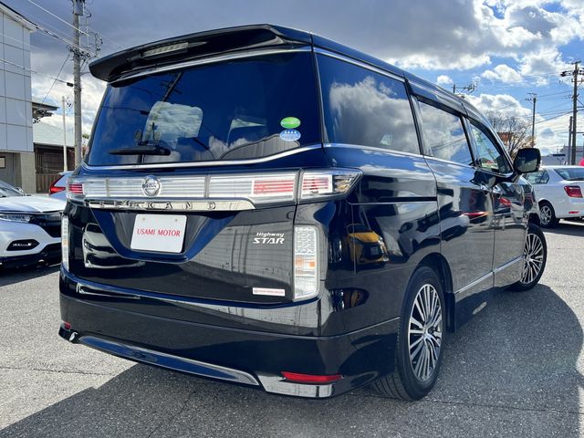 Nissan ELGRAND 2018-11 26485-1