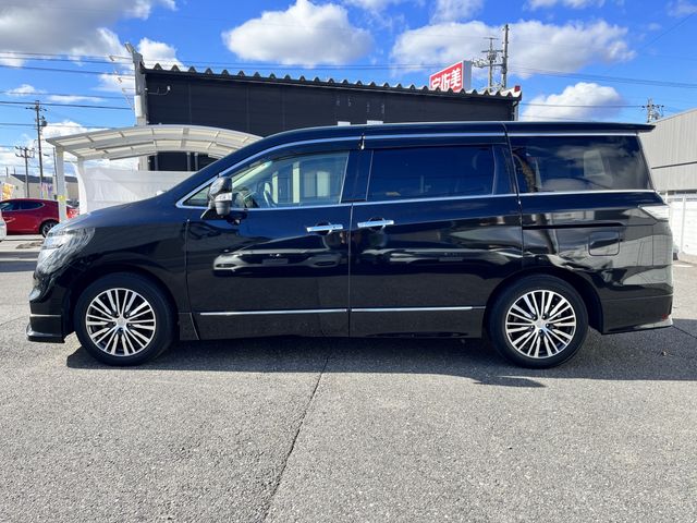 Nissan ELGRAND 2018-11 26485-28
