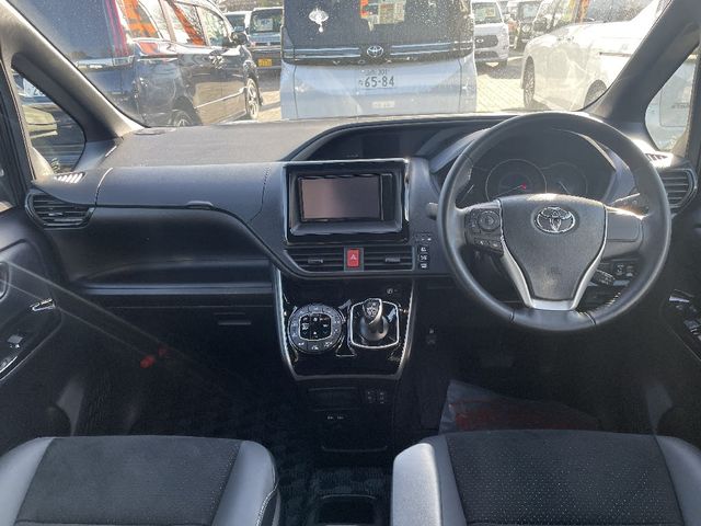 Toyota VOXY HYBRID 2021-11 187413-3