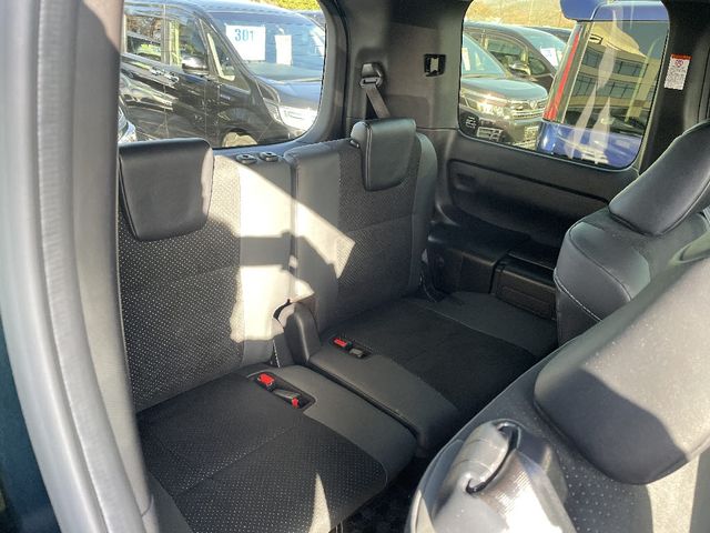Toyota VOXY HYBRID 2021-11 187413-7