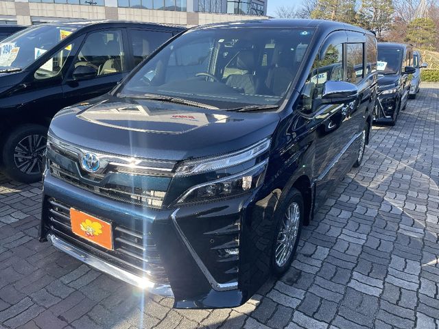Toyota VOXY HYBRID 2021-11 187413-0