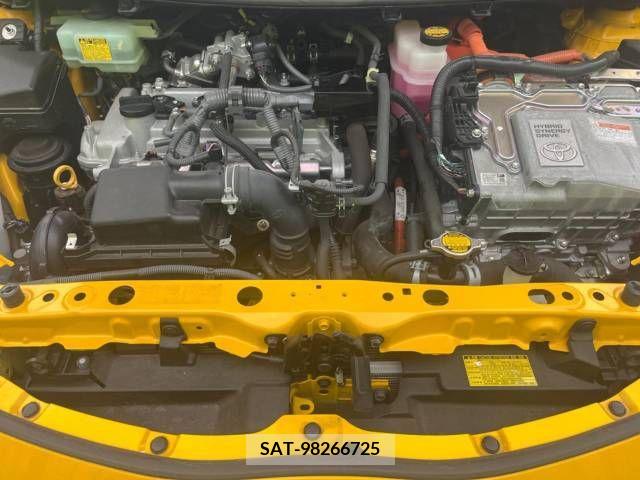 Toyota AQUA 2012-02 292088-17