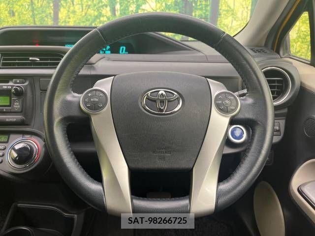 Toyota AQUA 2012-02 292088-18