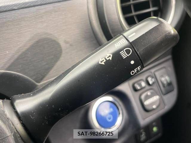 Toyota AQUA 2012-02 292088-5