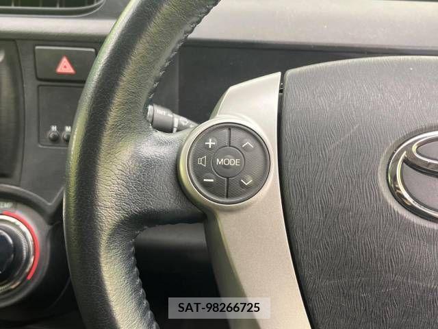 Toyota AQUA 2012-02 292088-7