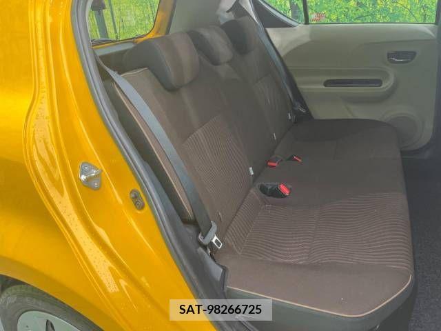 Toyota AQUA 2012-02 292088-9