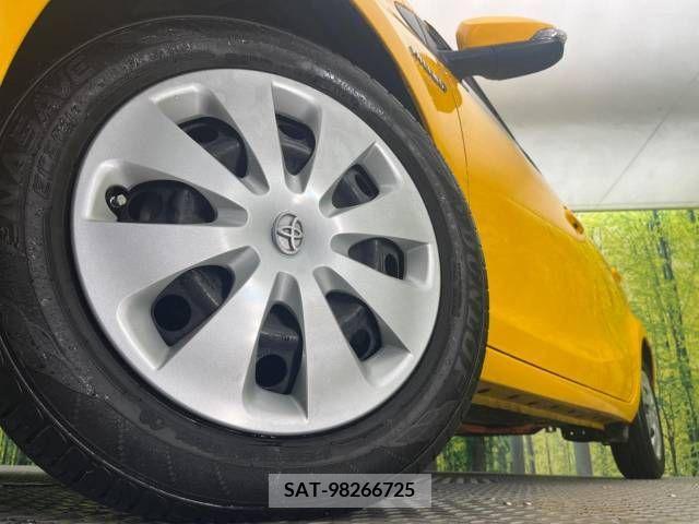 Toyota AQUA 2012-02 292088-12