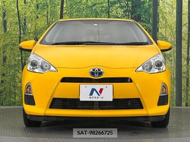 Toyota AQUA 2012-02 292088-13